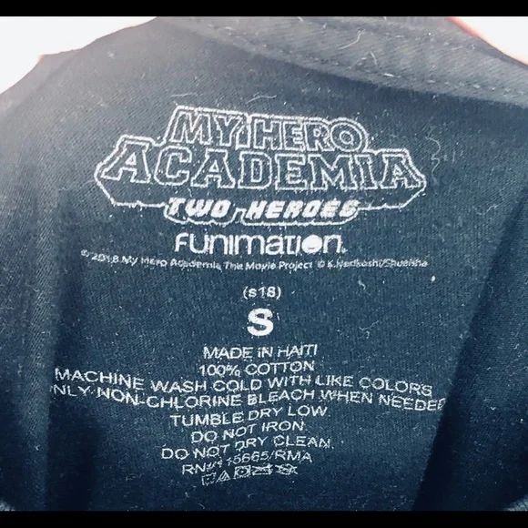 My Hero Academia Black Tee Who is your hero Size S - Picture 3 of 3